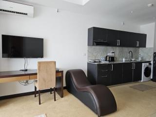 Ocean Breeze Condo - 4