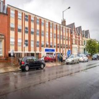 Bright & Comfy 3-Bedroom Flat in Kexgill - 8