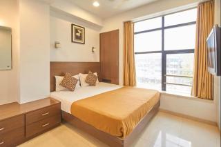 The Sapphire Hotel - 4