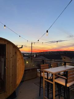 Eastlake Gem Rooftop Sauna & Lake View 3min SLU - 5