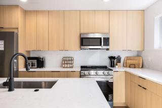 2025 Modern 2BR Home Near Sea-Tac & Boeing - 8