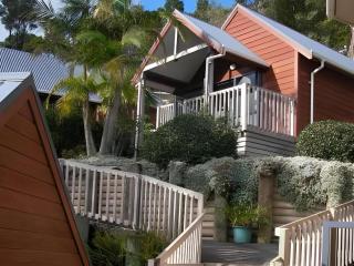 Bay Cabinz Motel - 3