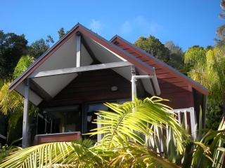 Bay Cabinz Motel - 1