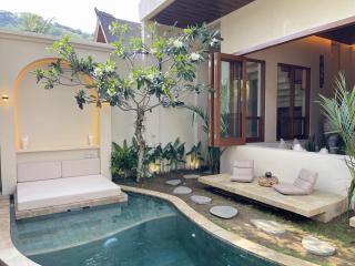Villa Casablanca - Rooftop and Private Pool, Kuta Lombok - 6