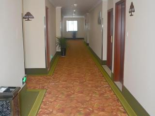 GreenTree Inn Jiangsu Suzhou Kunshan Beimen Road Express Hotel - 2