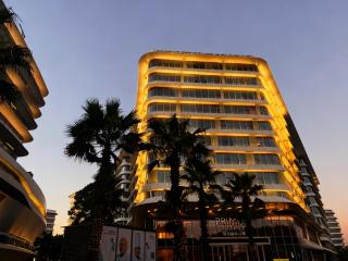 HongQiao ZZ-IHome Prime Residence Apartment - National Exhibition Center - 9