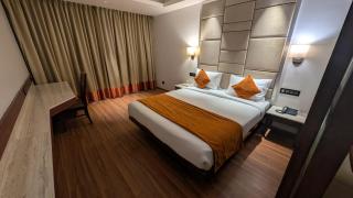 High Rise Suites - 3