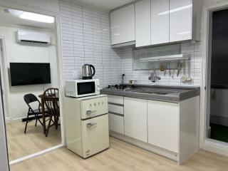 연희동 Yeonhui, Near Hongdae, Sinchon, Yeonnam, Yonsei Univ - 7