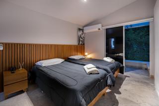 Poblado Mansion With Hot Tub & A/C Sleeps 9 - 4