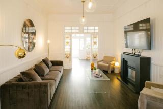 5 Bed 5 Bath Urban Getaway Ipswich Central - 5