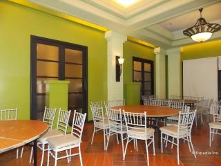 Planta Centro Bacolod Hotel & Residences - 3