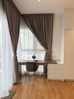 Quill Residence - Sky Glass Condo by Azmila - 9