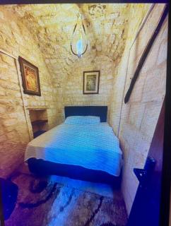 EMKA historic boutique stone house - 6