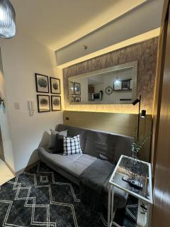 White aesthetic - Lush in Makati LUSH B01-1912 - 8