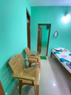 Family Room at Pappas Pride - 9