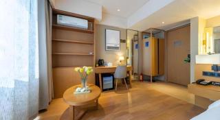 V8 Ziyuangang Hotel - 3