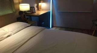 V8 Ziyuangang Hotel - 2