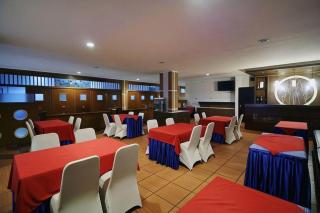 Alexander Hotel Tegal - 4