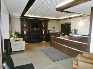 Americas Best Value Inn & Suites Thief River Falls - 0