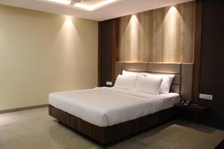 Hotel Silver Oak - 2