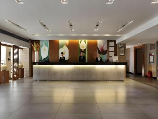 South China Laguna Hotel - 3