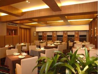 South China Laguna Hotel - 1