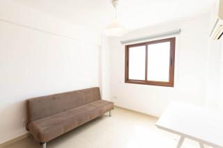 Spacious & Bright Apartment with Balcony - 7