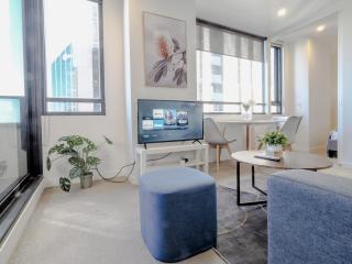 High Level On 42th Floor 2br 1ba Balcony Pool - 8