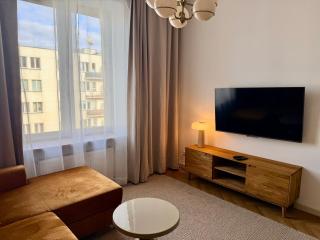 Stylowy Apartament w Warszawie Modern Oasis na Filtrowej, Blisko Centrum - 5