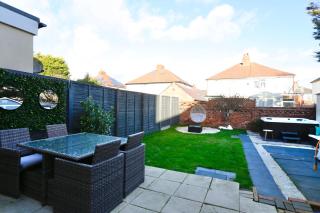 XxHot Tub pleasure beach Xx - 1