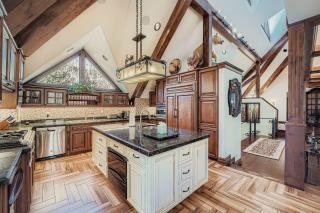 Fairway Drive Retreat home - 4