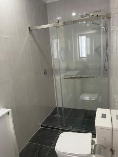 Quiet Spacious Family House - 8