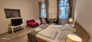 Lovely 1BR Apartment Next to Vienna Central - 3