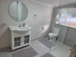 SleepINN at Dumont - 5