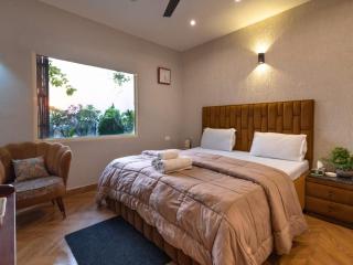 Hotel City Premier - Golf Course Road ,Gurgaon - 0