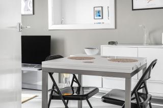 Central location, perfect for attractions & West End - 5