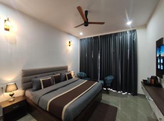 Maa Naina Restaurant - 0