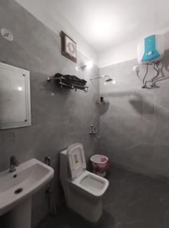 Maa Naina Restaurant - 4