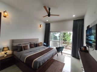 Maa Naina Restaurant - 2