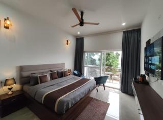 Maa Naina Restaurant - 1