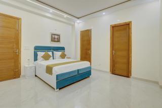 Zinnia 2-BHK Apartment With Common Gaming Zone Near Popular Malls - 6
