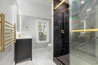 Barnacle Bay Beach House - 4