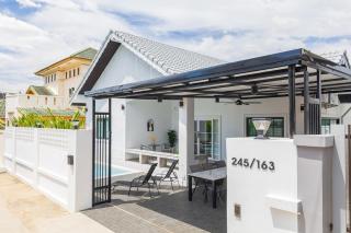 Villa Joanna, minutes from the Beach and City - 2