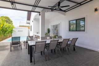 Villa Joanna, minutes from the Beach and City - 1