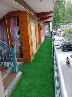 Burj-e-Alam Hotel - 3