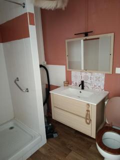 Maison entière avec une chambre - Écommoy - 4