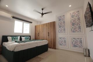 Mountain Nest 1BHK Near Hyatt - 5