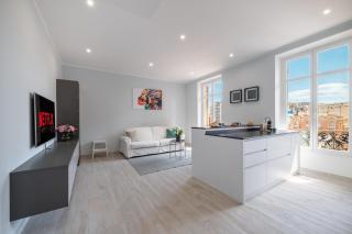 Le COQ Charlene - Monaco à 50m - New - 2