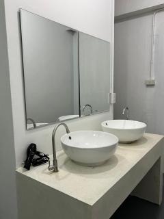 One life Hostel - 4