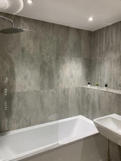 Premium apartment in Chelmsford | Long Stays Welcome - 2